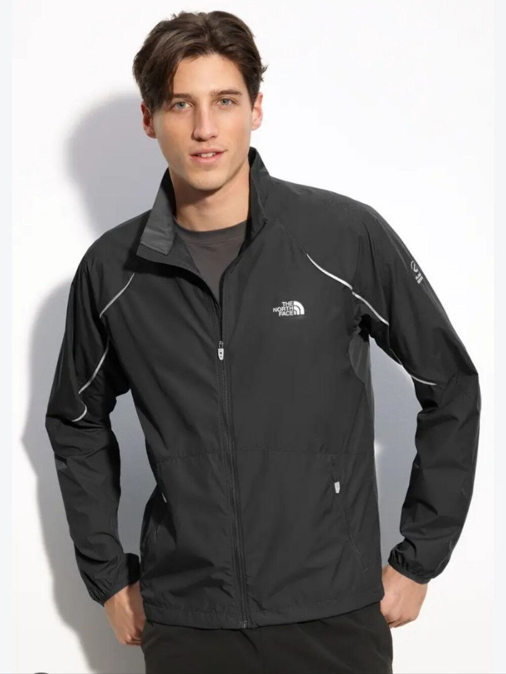 XL The North Face Black Men's Lightweight Windbreaker Jacket